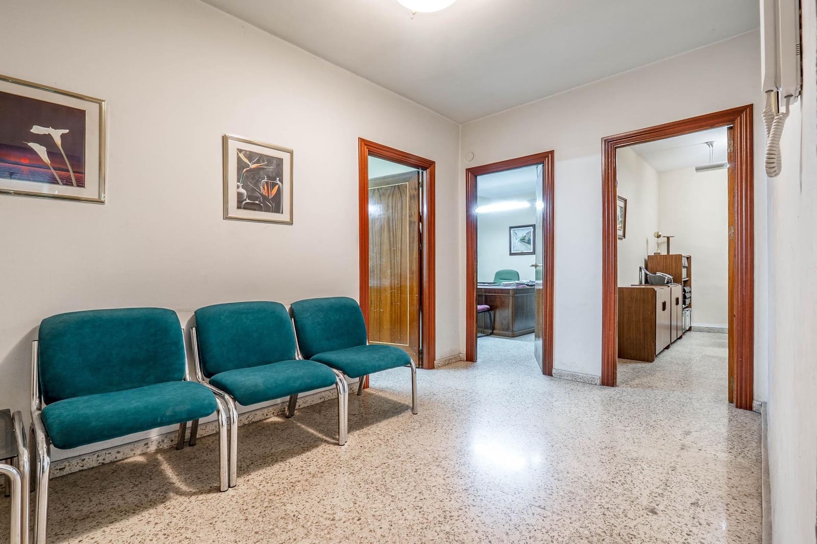 5 Zimmer Wohnung zu verkaufen in Granada Stadt - 295.000 € (Ref: 9605230)