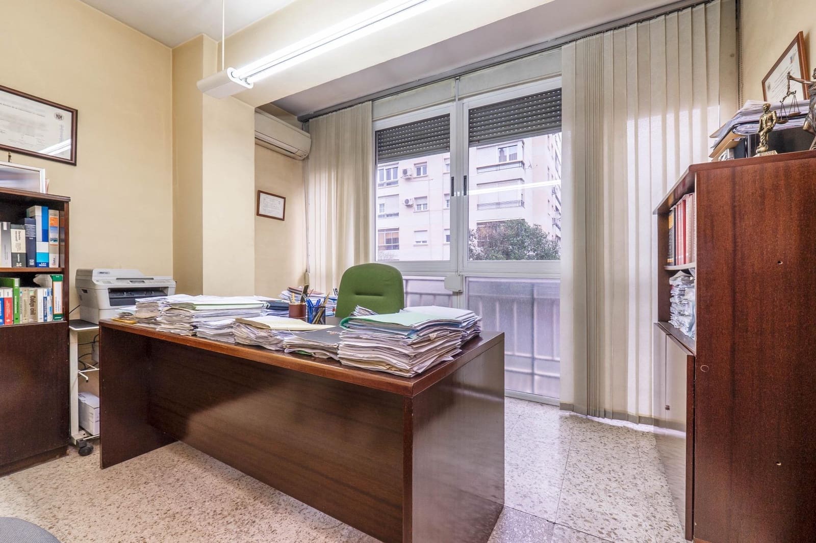 5 Zimmer Wohnung zu verkaufen in Granada Stadt - 295.000 € (Ref: 9605230)