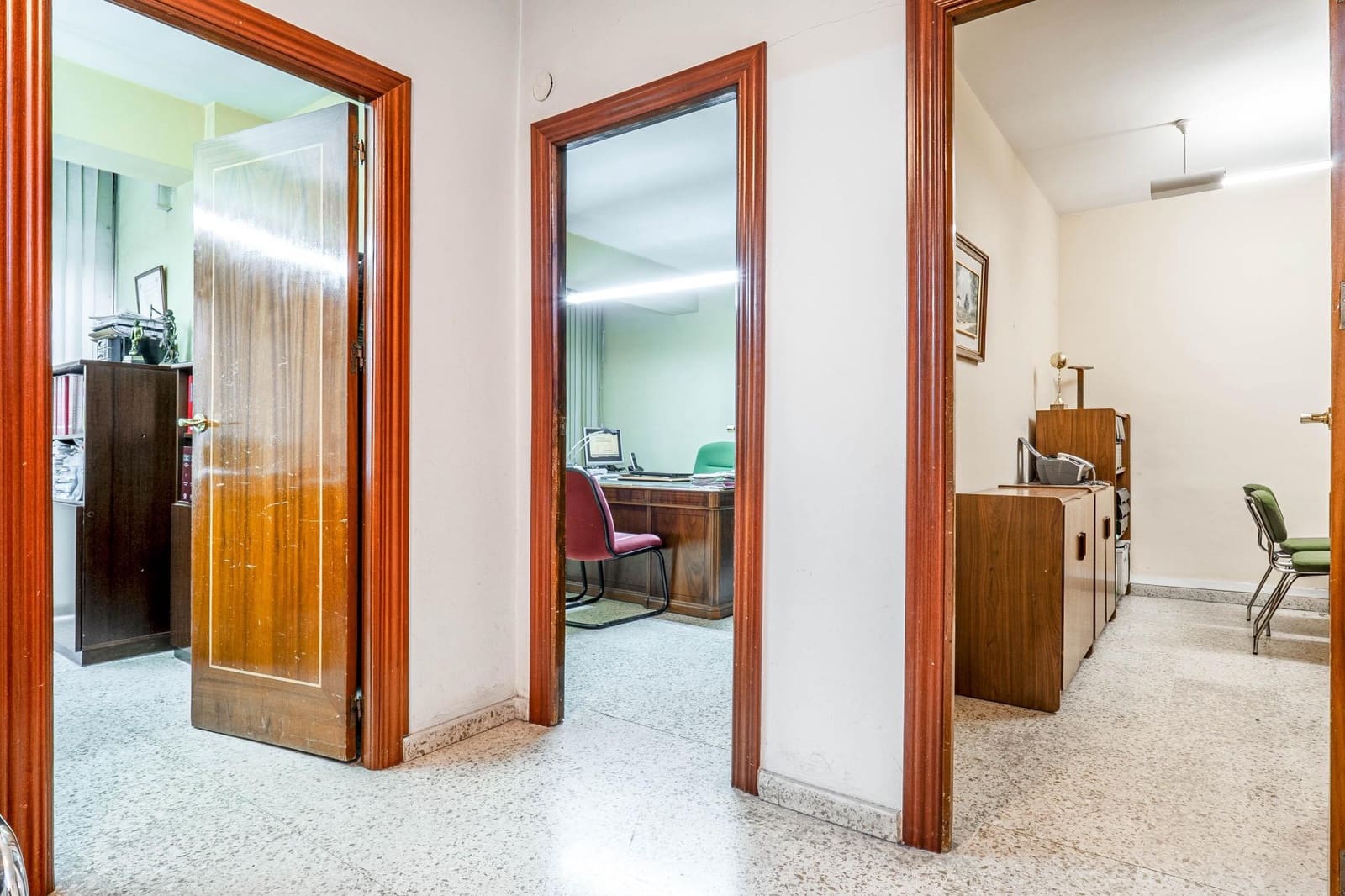 5 Zimmer Wohnung zu verkaufen in Granada Stadt - 295.000 € (Ref: 9605230)