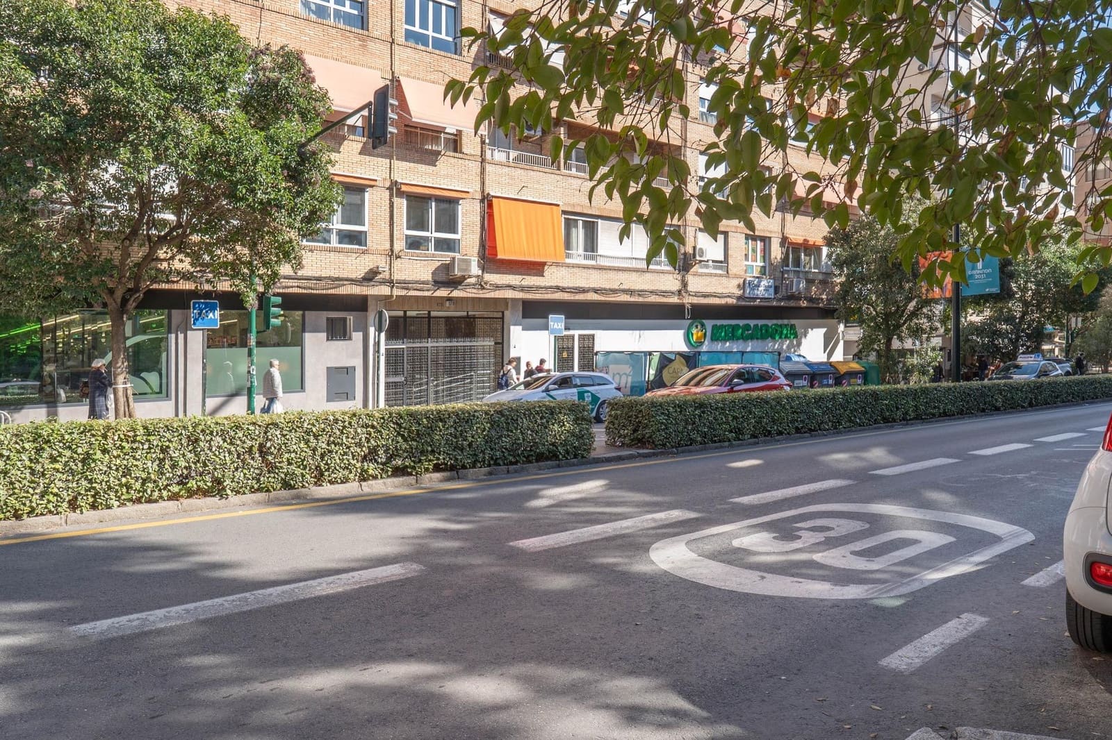 5 Zimmer Wohnung zu verkaufen in Granada Stadt - 295.000 € (Ref: 9605230)