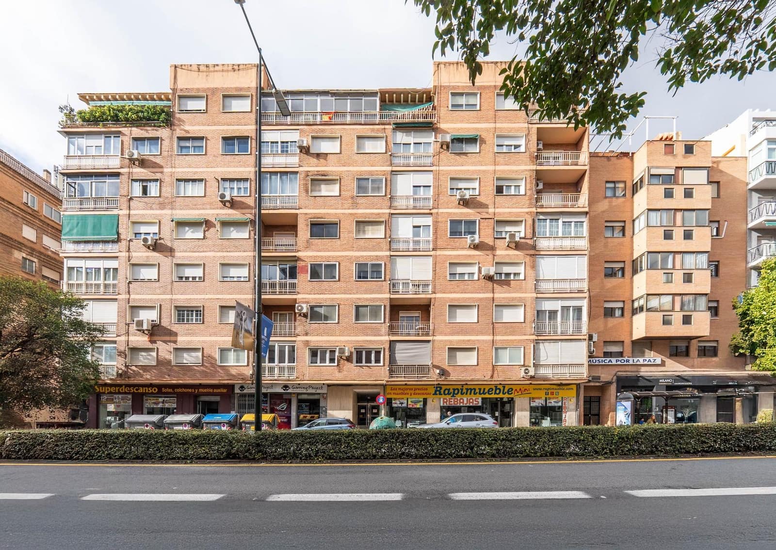 5 Zimmer Wohnung zu verkaufen in Granada Stadt - 295.000 € (Ref: 9605230)