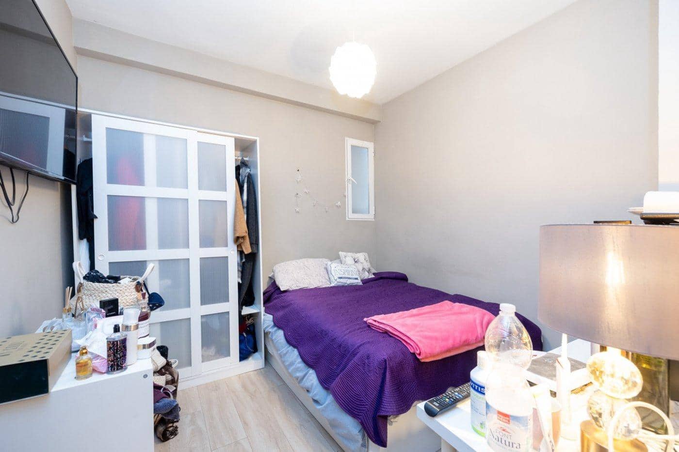 5 bedroom Flat for sale in Granada city - € 330,000 (Ref: 9605235)