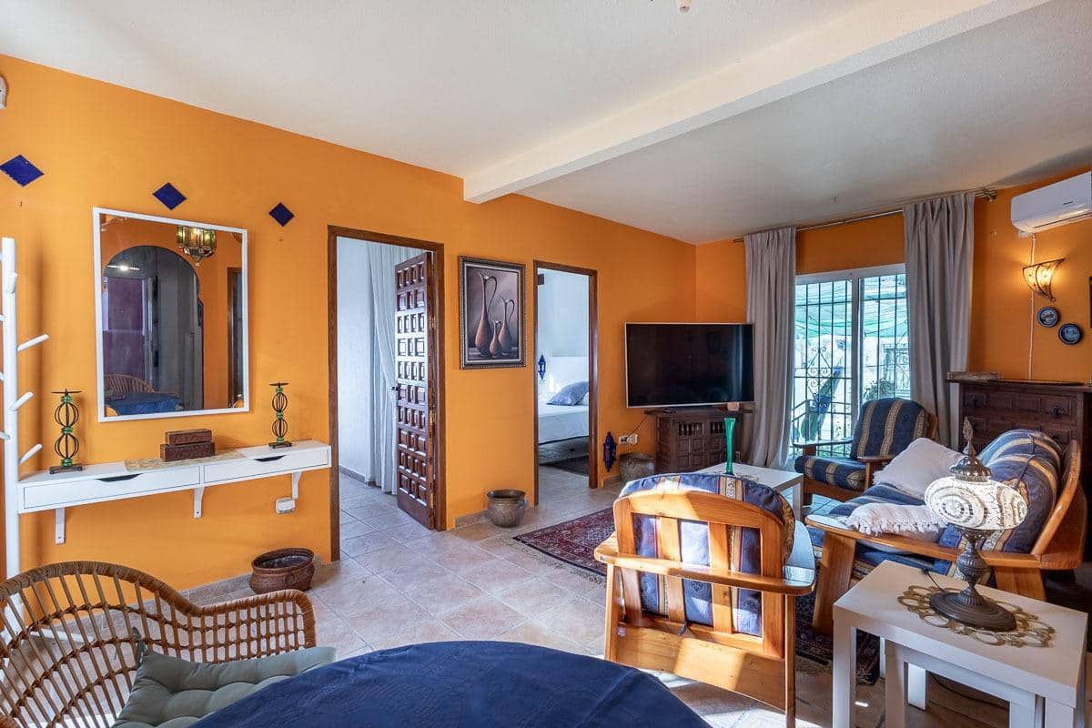 Chalet de 7 habitaciones en La Herradura en venta con piscina garaje - 1.690.000 € (Ref: 9605245)