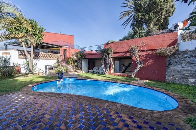 Chalet de 7 habitaciones en La Herradura, Almuñécar en venta con piscina garaje - 1.690.000 € (Ref: 9605245)