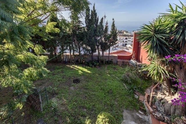 Chalet de 7 habitaciones en La Herradura, Almuñécar en venta con piscina garaje - 1.690.000 € (Ref: 9605245)