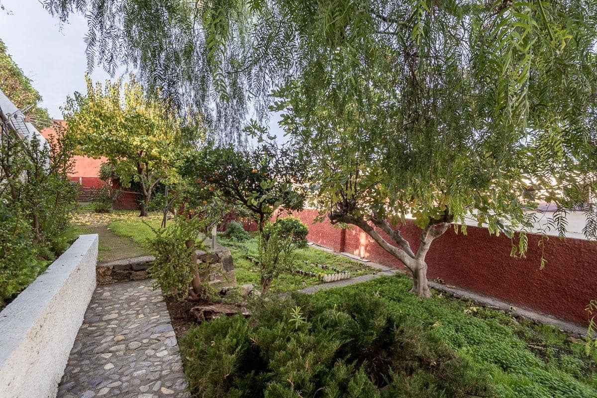 Chalet de 7 habitaciones en La Herradura en venta con piscina garaje - 1.690.000 € (Ref: 9605245)