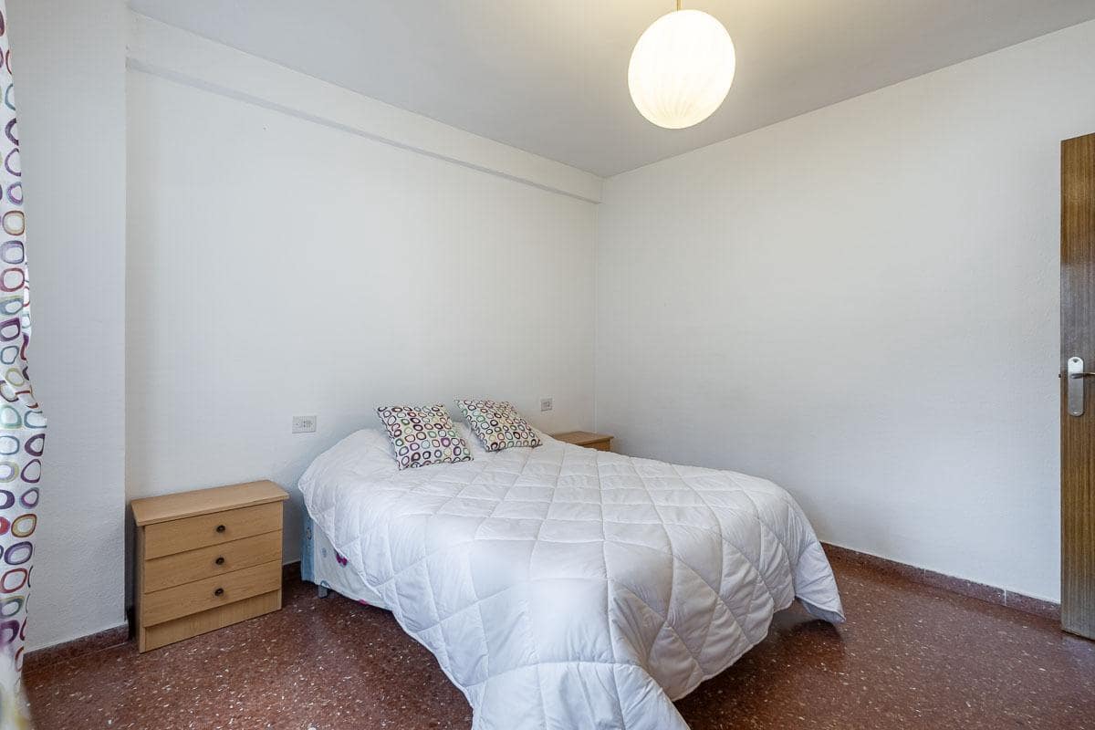 3 quarto Apartamento para venda em Granada cidade - 109 000 € (Ref: 9608300)