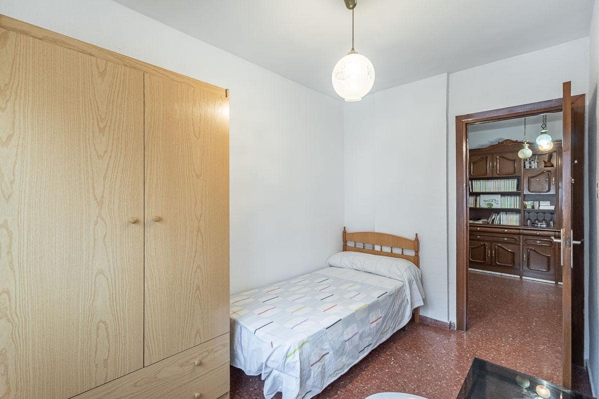 3 quarto Apartamento para venda em Granada cidade - 109 000 € (Ref: 9608300)