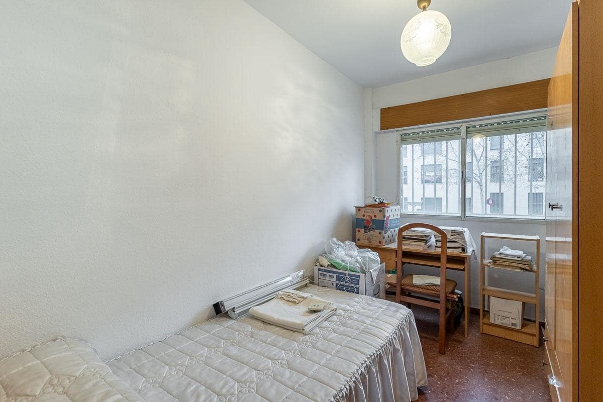 3 quarto Apartamento para venda em Granada cidade - 109 000 € (Ref: 9608300)