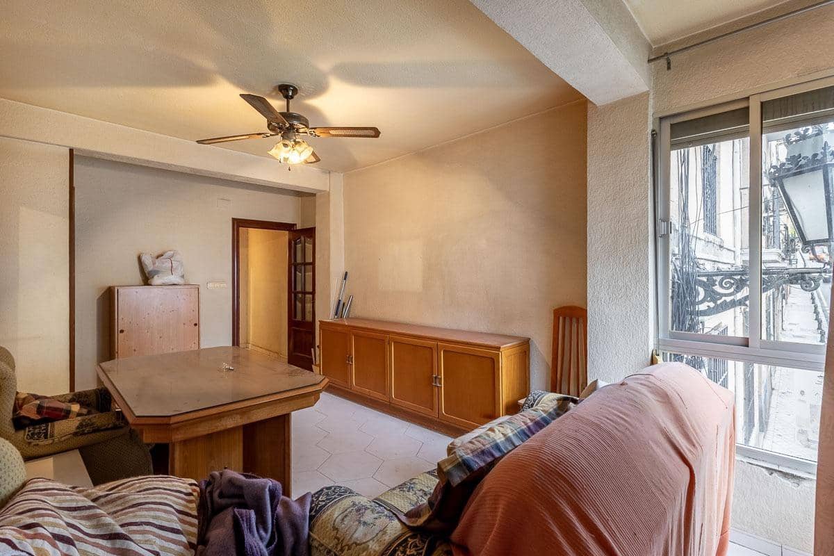 3 bedroom Flat for sale in Granada city - € 218,000 (Ref: 9608301)