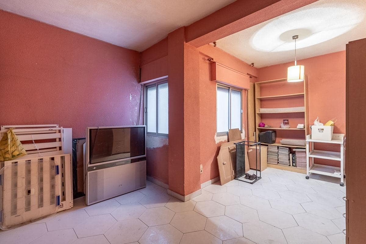 3 bedroom Flat for sale in Granada city - € 218,000 (Ref: 9608301)