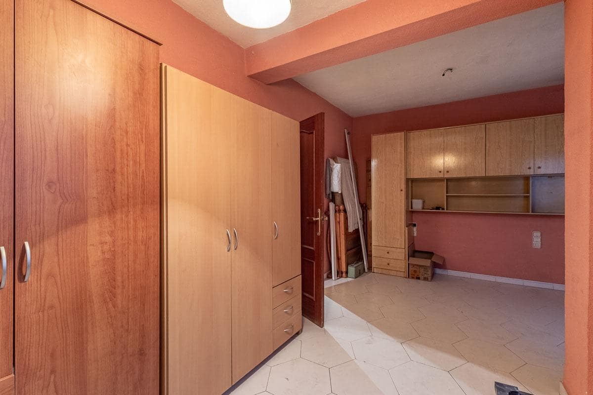 3 bedroom Flat for sale in Granada city - € 218,000 (Ref: 9608301)