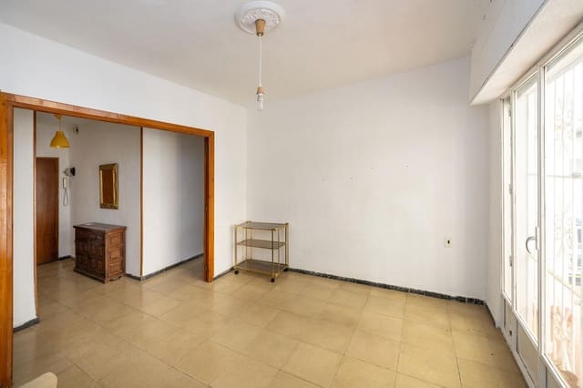 3 bedroom Flat for sale in Granada city - € 230,000 (Ref: 9608303)