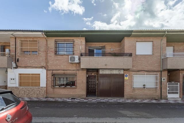 Adosado de 3 habitaciones en Armilla en venta con garaje - 189.000 € (Ref: 9611452)