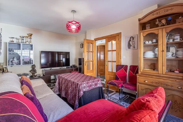 Adosado de 3 habitaciones en Armilla en venta con garaje - 189.000 € (Ref: 9611452)