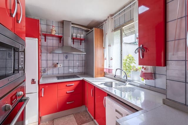 Adosado de 3 habitaciones en Armilla en venta con garaje - 189.000 € (Ref: 9611452)