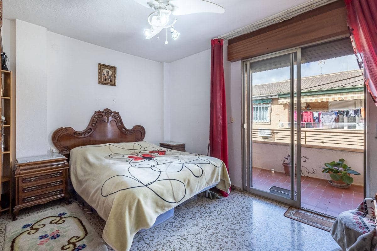 Adosado de 3 habitaciones en Armilla en venta con garaje - 189.000 € (Ref: 9611452)