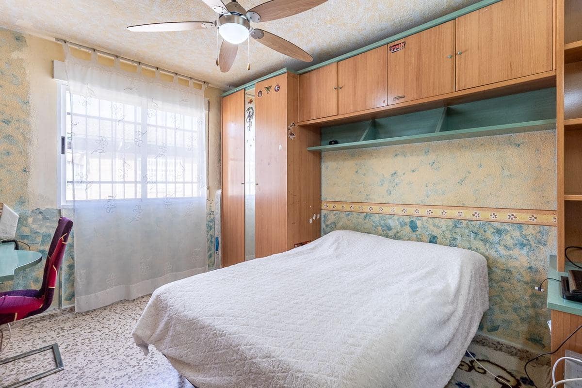 Adosado de 3 habitaciones en Armilla en venta con garaje - 189.000 € (Ref: 9611452)