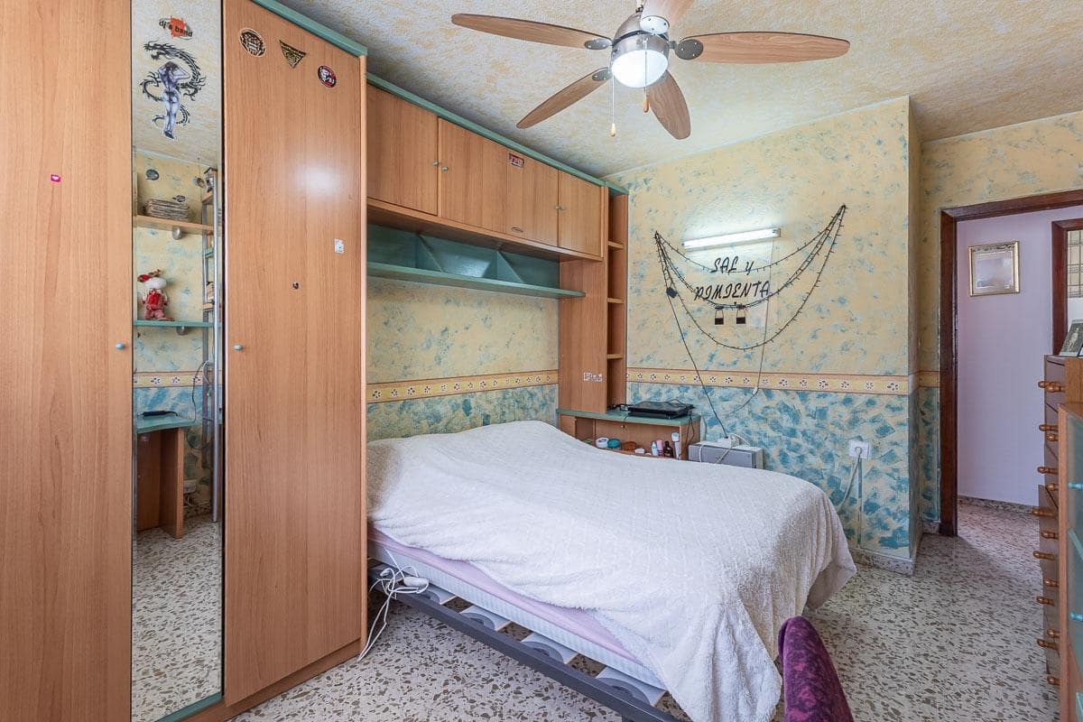 Adosado de 3 habitaciones en Armilla en venta con garaje - 189.000 € (Ref: 9611452)