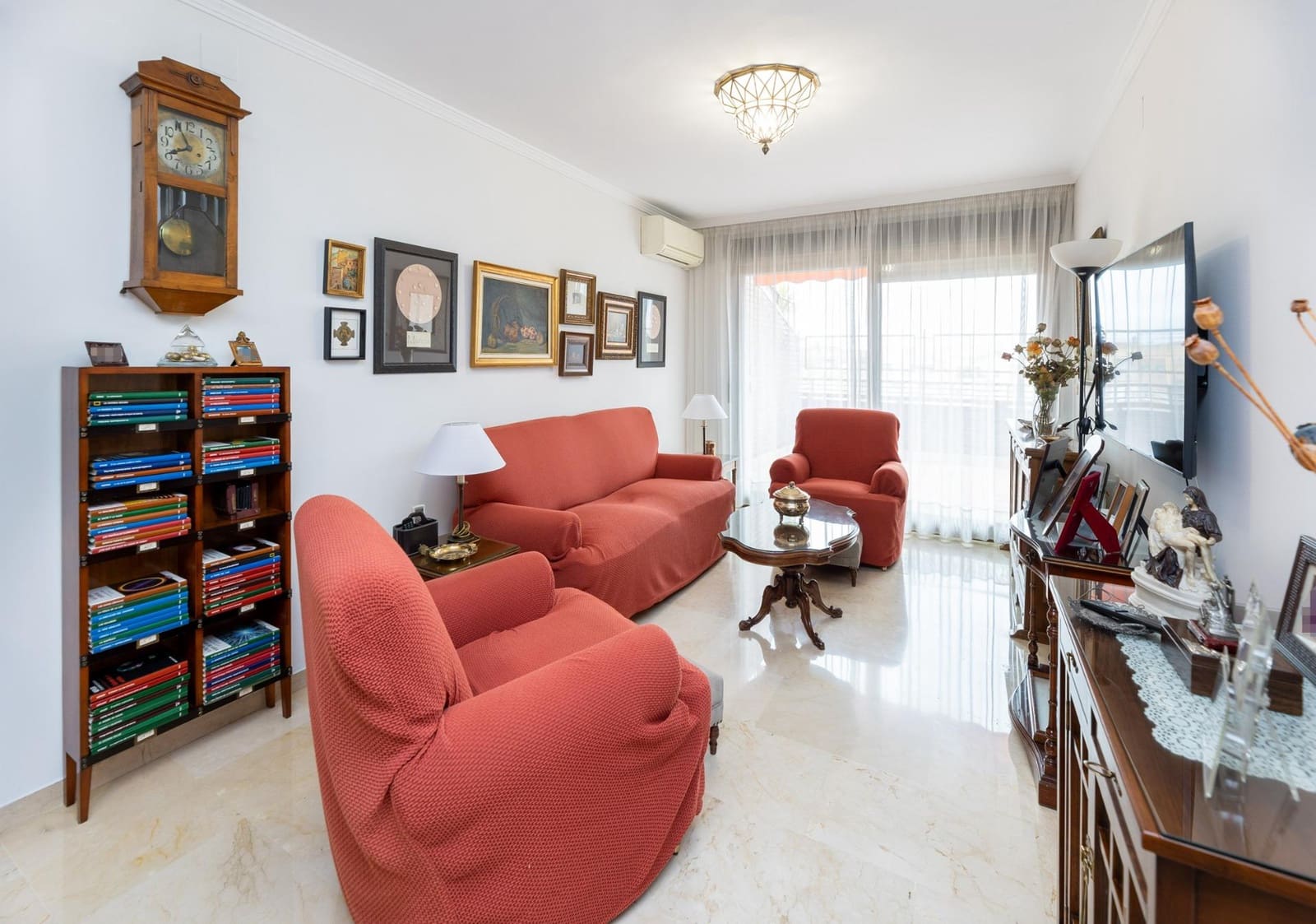 4 bedroom Penthouse for sale in Granada city with garage - € 730,000 (Ref: 9611453)