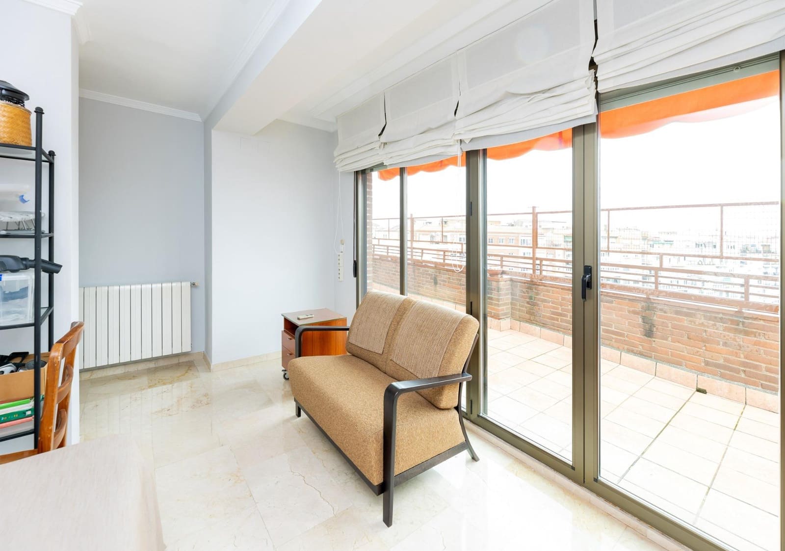 4 bedroom Penthouse for sale in Granada city with garage - € 730,000 (Ref: 9611453)