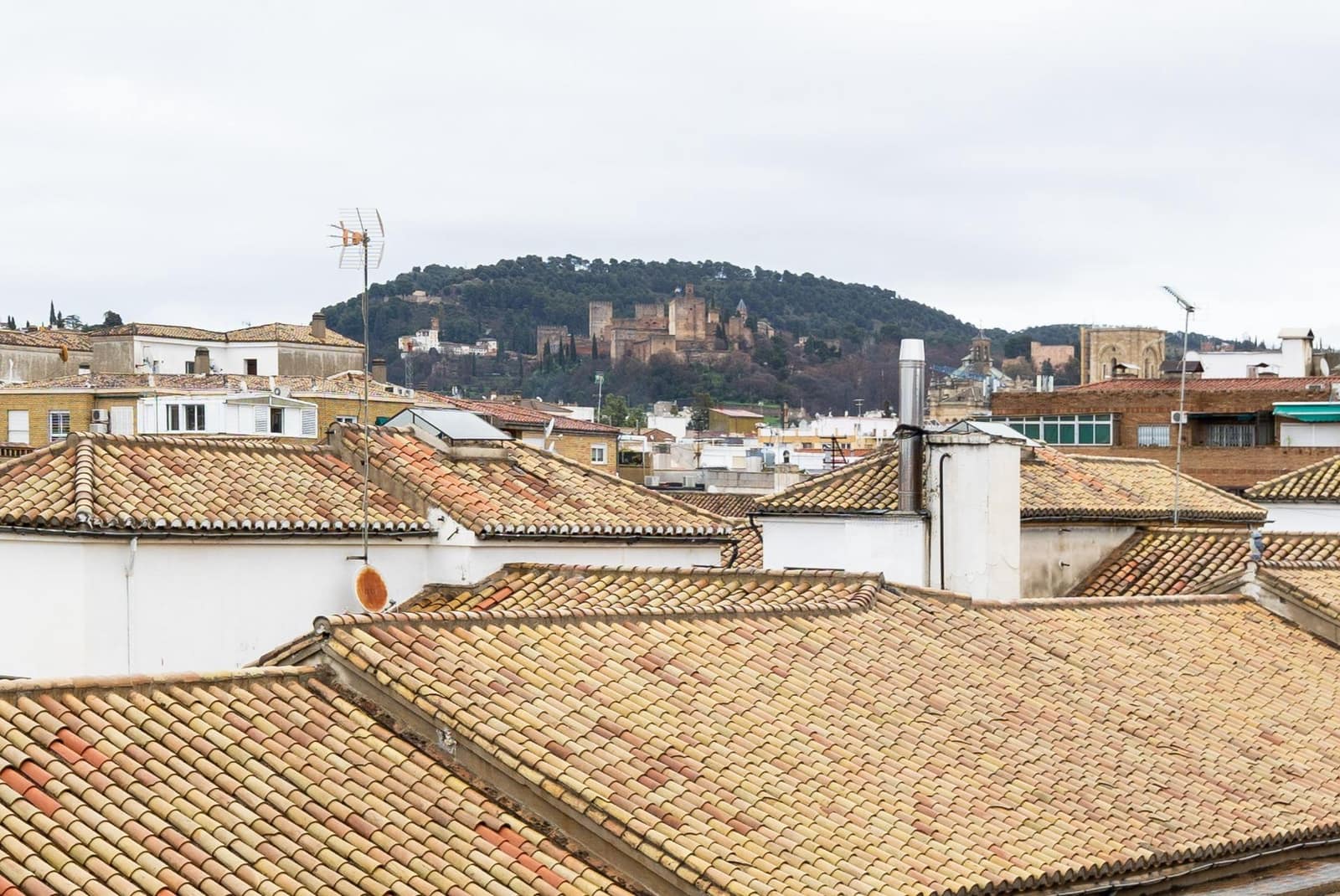 4 bedroom Penthouse for sale in Granada city with garage - € 730,000 (Ref: 9611453)