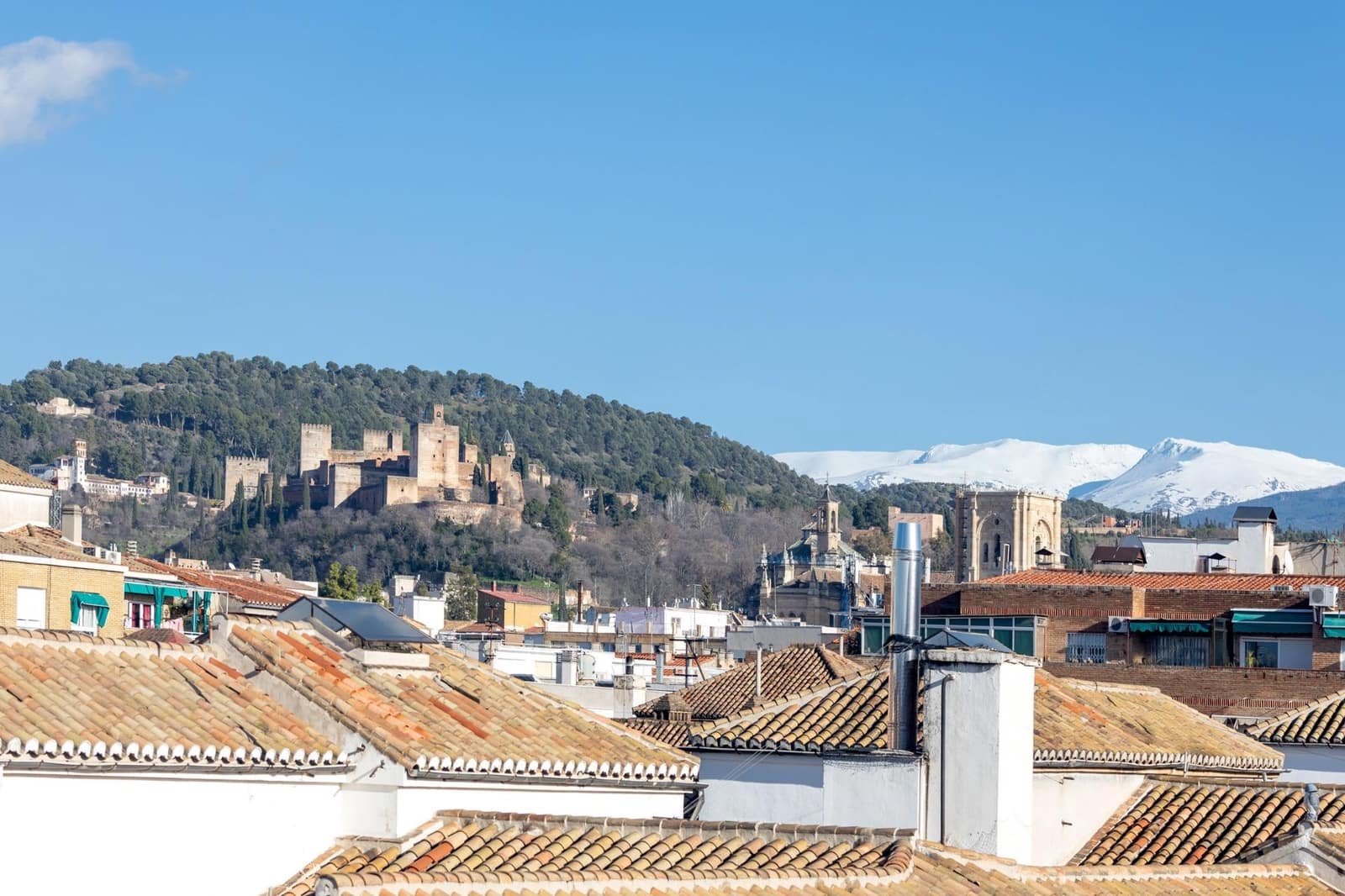 4 bedroom Penthouse for sale in Granada city with garage - € 730,000 (Ref: 9611453)