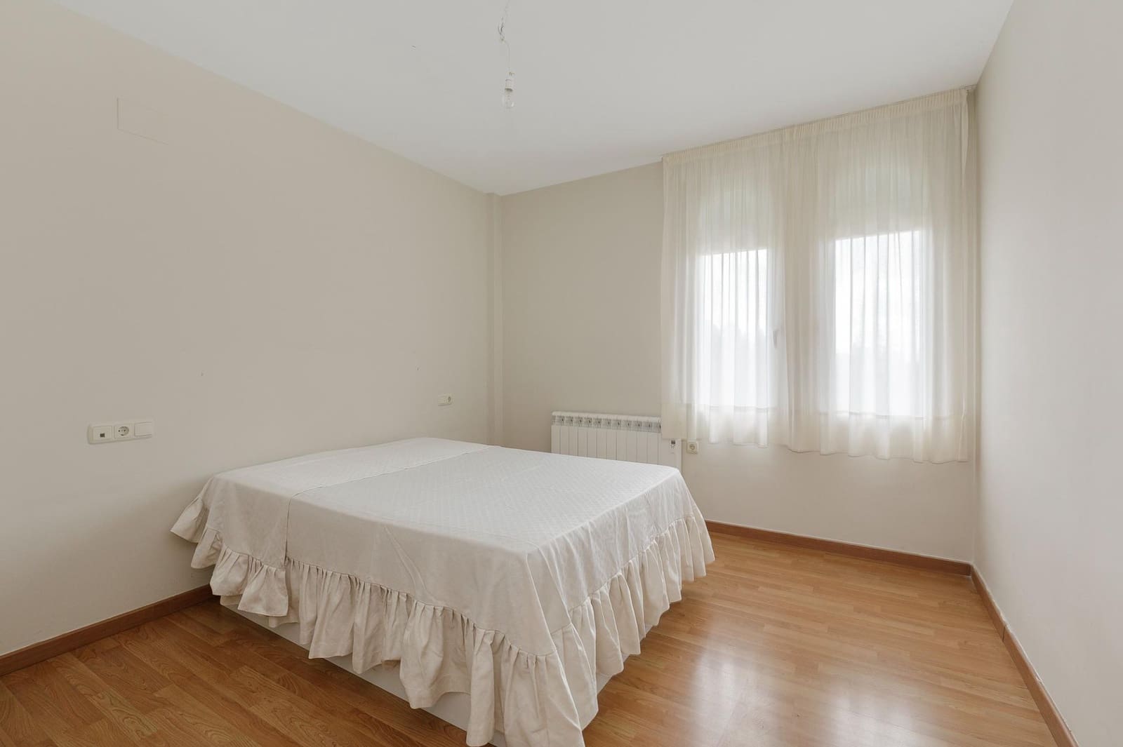 4 camera da letto Villetta Bifamiliare in vendita in Albolote con garage - 308.000 € (Rif: 9611454)