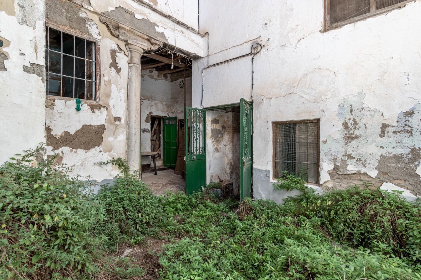 8 Zimmer Hotel zu verkaufen in Granada Stadt - 619.900 € (Ref: 9611456)