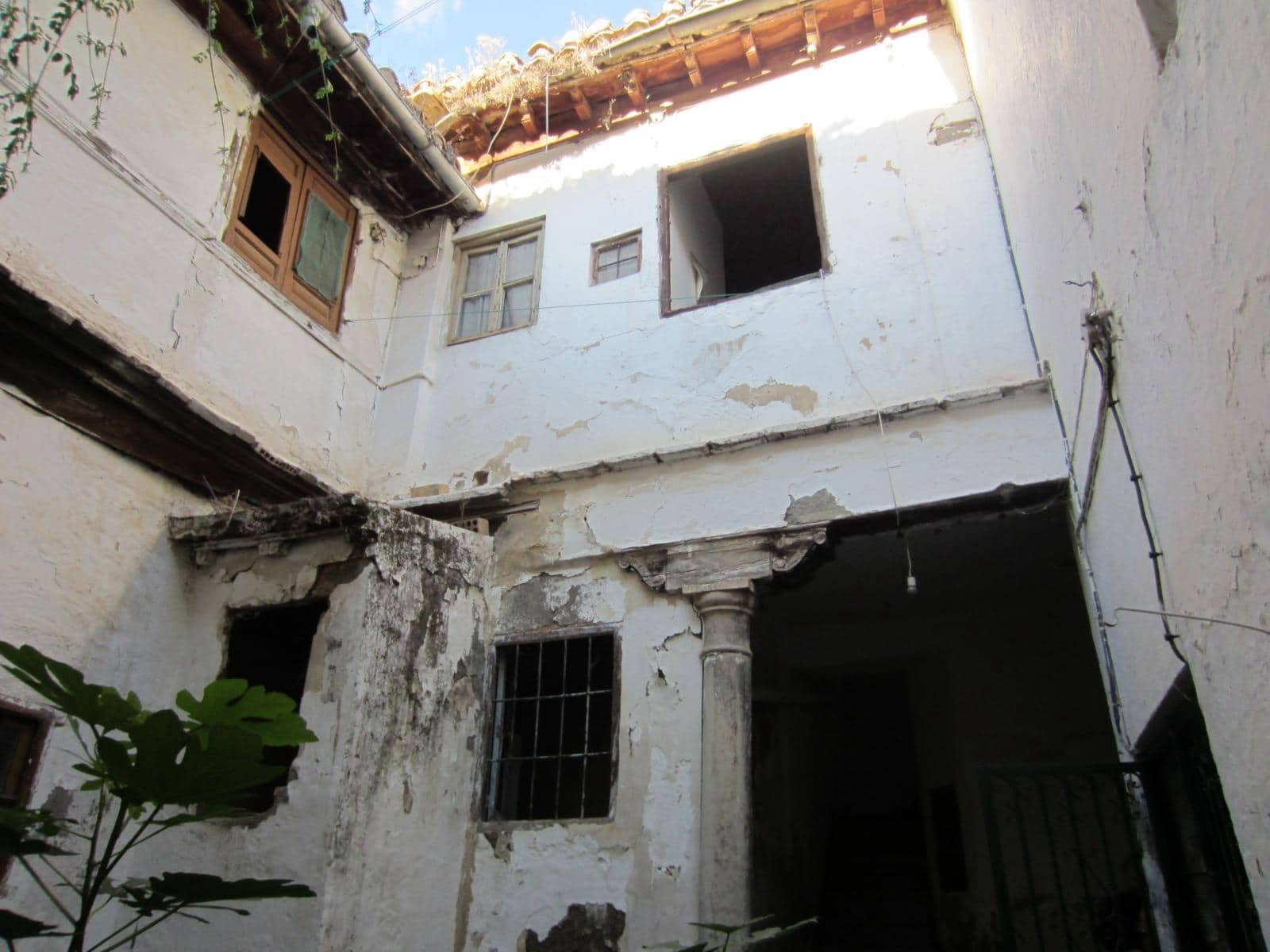 8 Zimmer Hotel zu verkaufen in Granada Stadt - 619.900 € (Ref: 9611456)