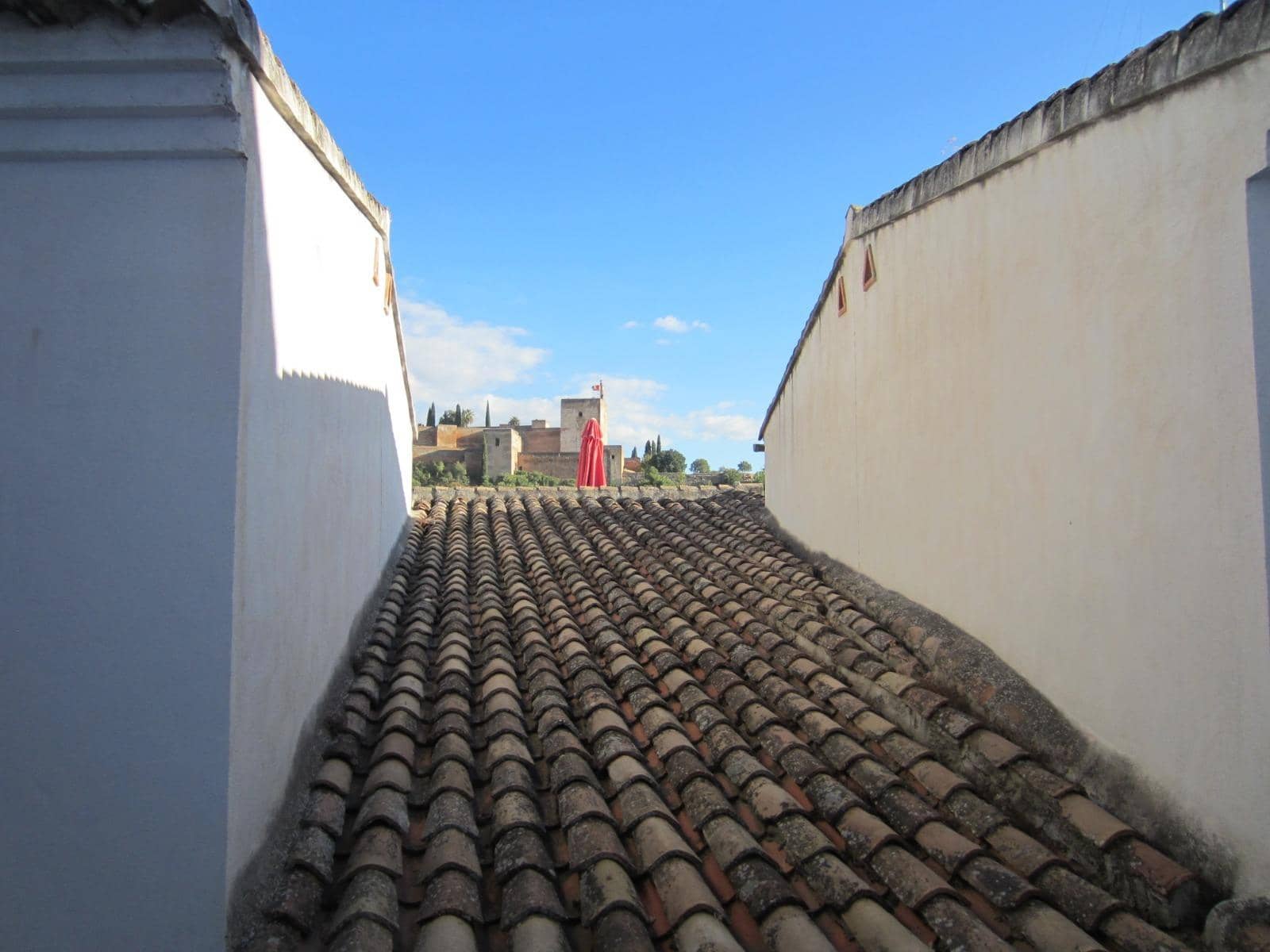 8 Zimmer Hotel zu verkaufen in Granada Stadt - 619.900 € (Ref: 9611456)