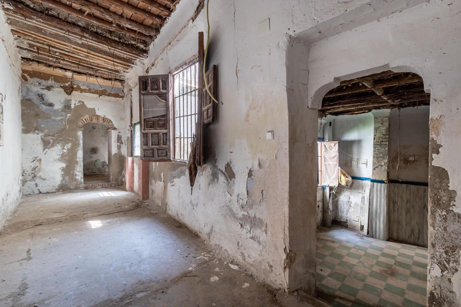 8 Zimmer Hotel zu verkaufen in Granada Stadt - 619.900 € (Ref: 9611456)