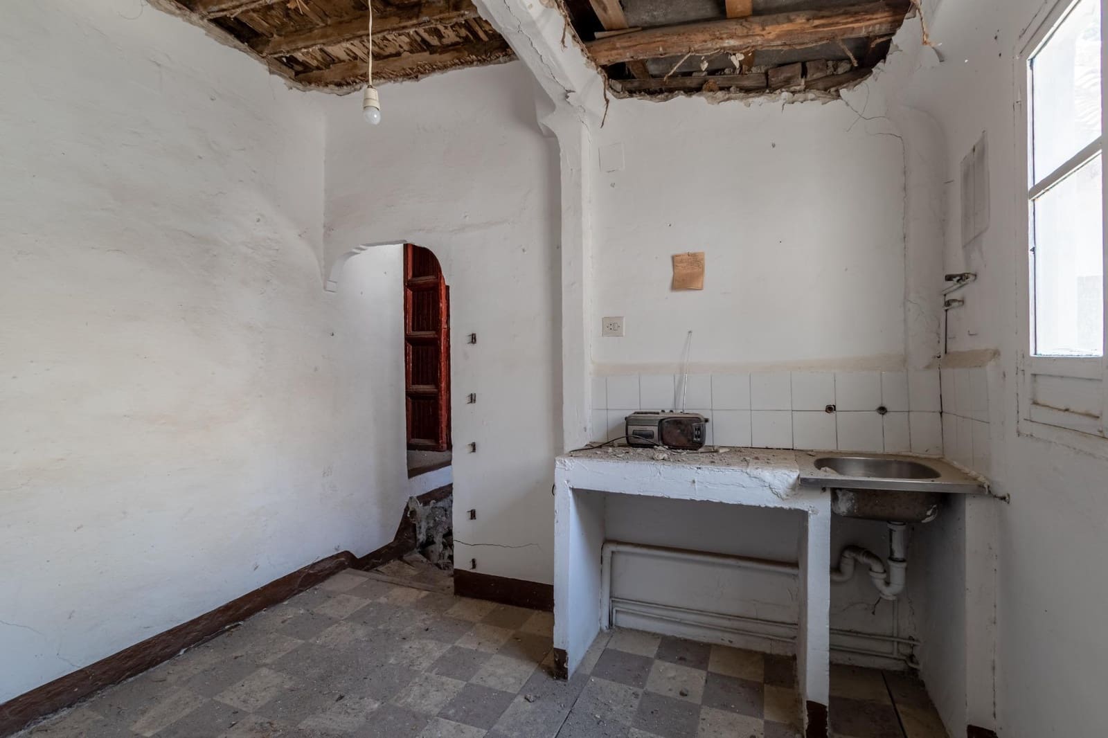 8 Zimmer Hotel zu verkaufen in Granada Stadt - 619.900 € (Ref: 9611456)