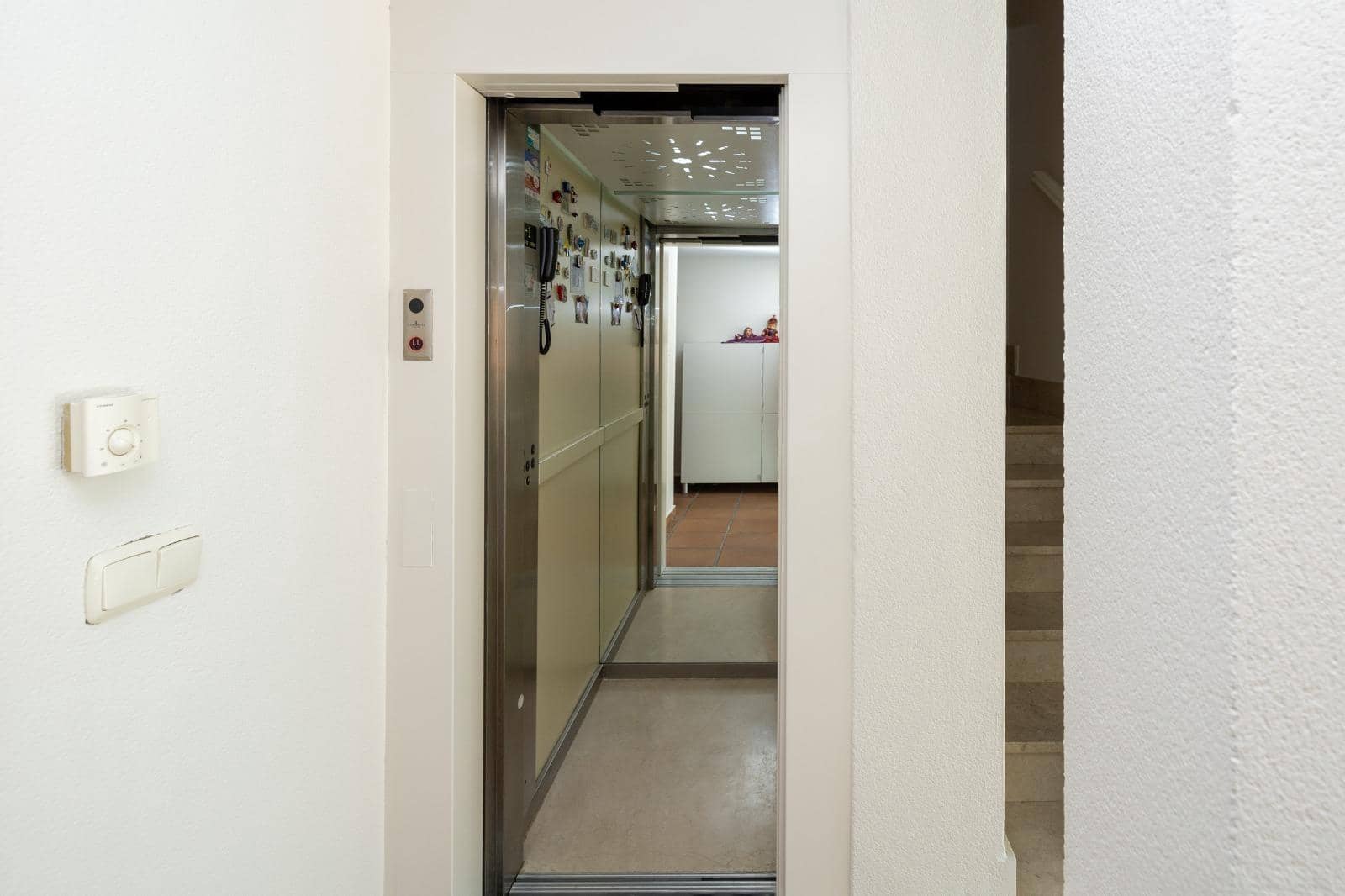 4 bedroom Terraced Villa for sale in Granada city with pool garage - € 770,000 (Ref: 9616107)