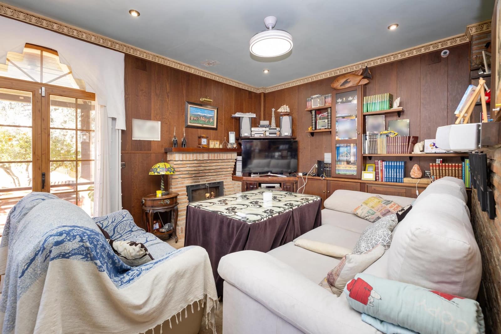 4 bedroom Villa for sale in El Valle with pool garage - € 1,150,000 (Ref: 9616108)