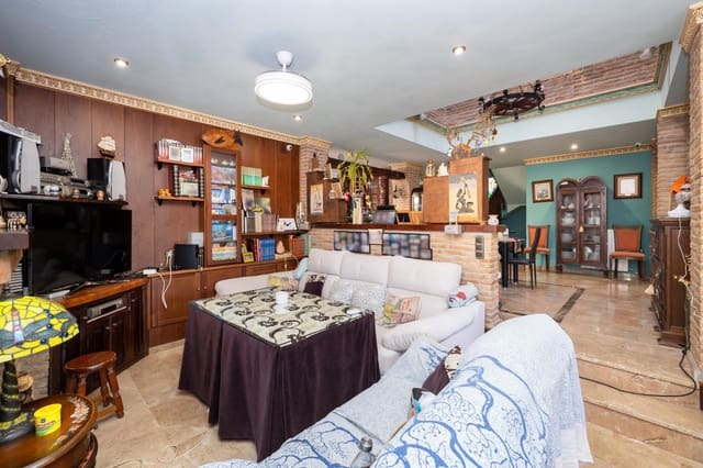 4 sypialnia Willa na sprzedaż w El Valle z basenem garażem - 1 150 000 € (Ref: 9616108)