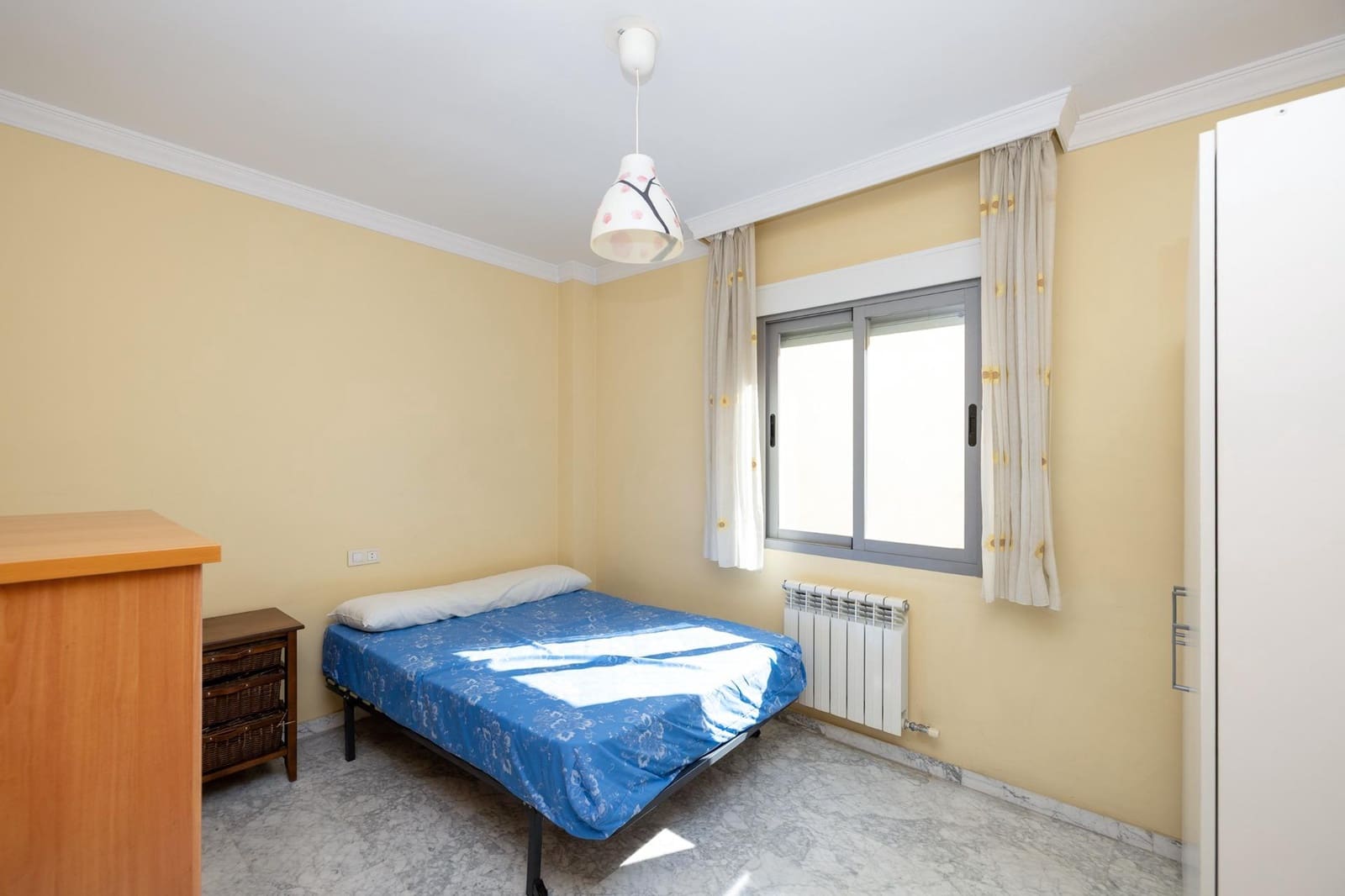 2 soveværelse Lejlighed til salg i Granada by med garage - € 450.000 (Ref: 9619575)