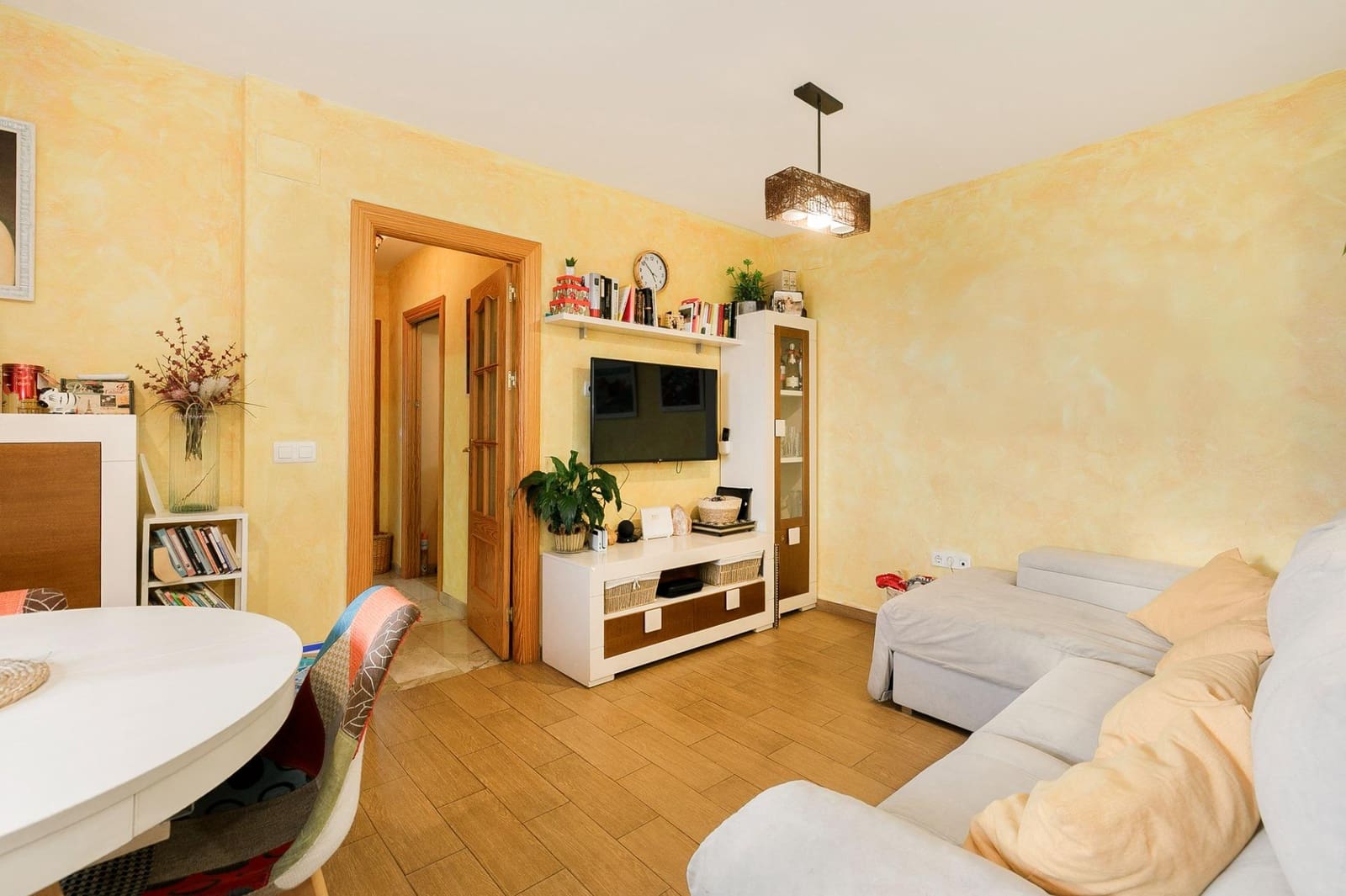 6 soverom Villa til salgs i Peligros med svømmebasseng - € 360 000 (Ref: 9619576)