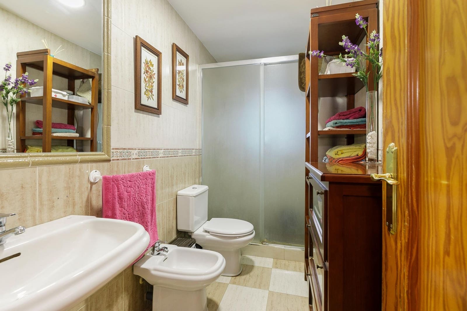 6 soverom Villa til salgs i Peligros med svømmebasseng - € 360 000 (Ref: 9619576)