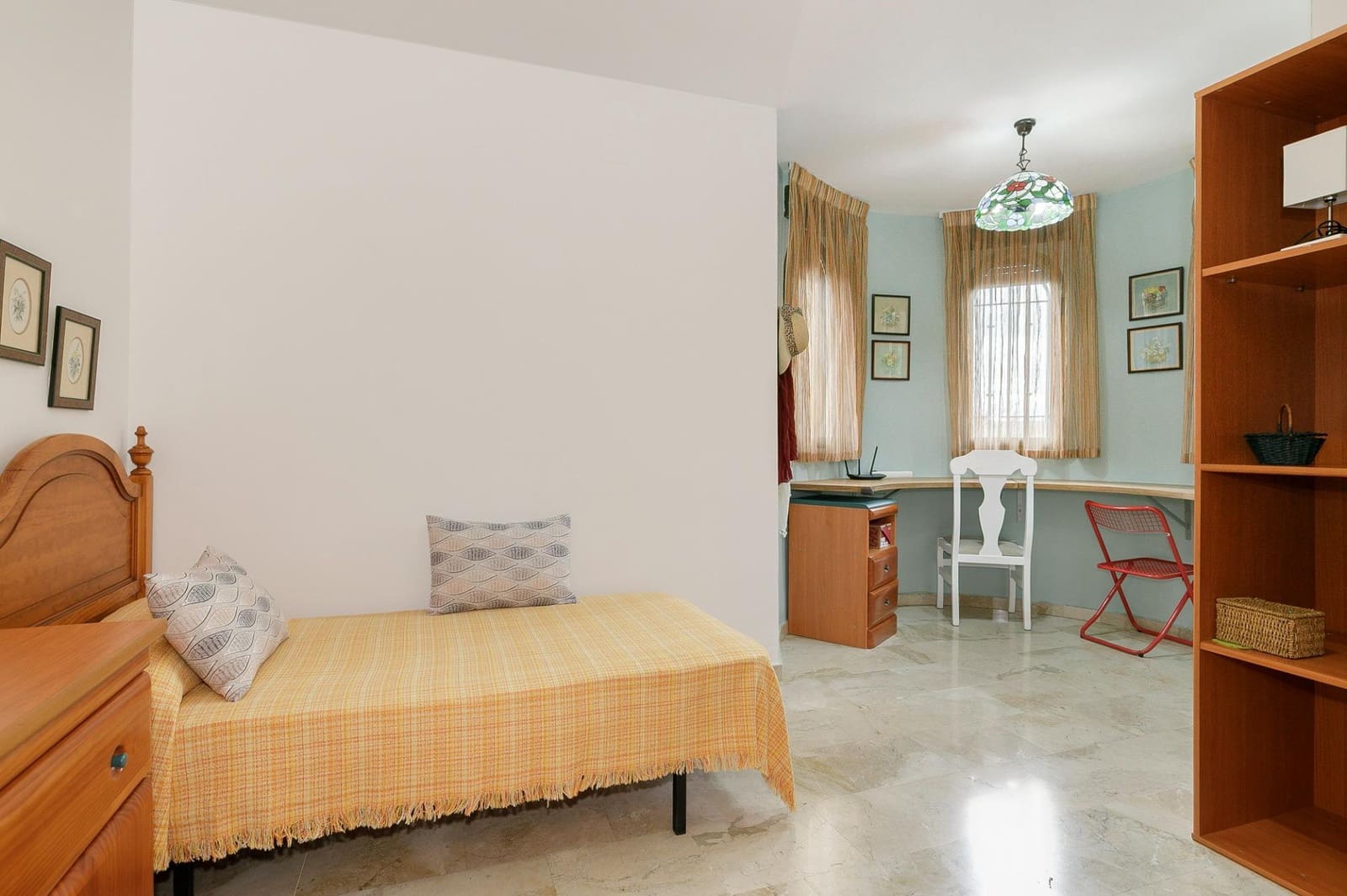 6 soverom Villa til salgs i Peligros med svømmebasseng - € 360 000 (Ref: 9619576)