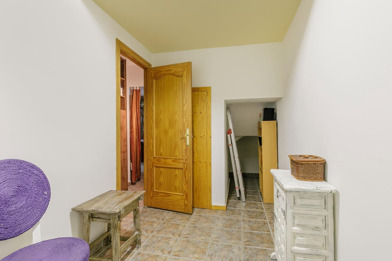 6 soverom Villa til salgs i Peligros med svømmebasseng - € 360 000 (Ref: 9619576)