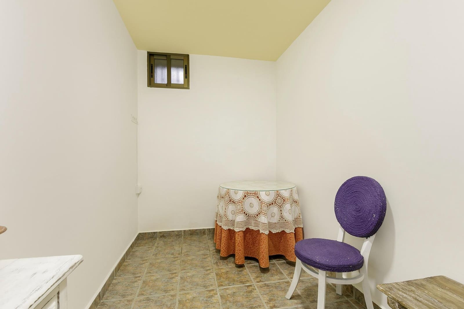 6 soverom Villa til salgs i Peligros med svømmebasseng - € 360 000 (Ref: 9619576)