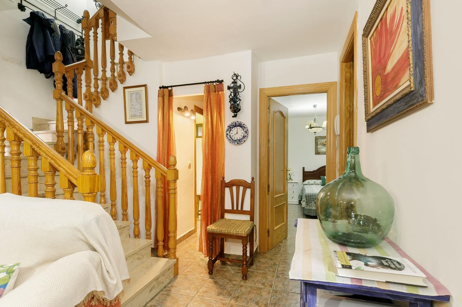 6 soverom Villa til salgs i Peligros med svømmebasseng - € 360 000 (Ref: 9619576)