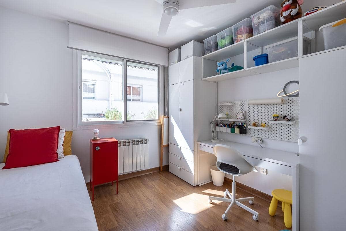 4 sovrum Radhus till salu i Churriana de la Vega med garage - 385 000 € (Ref: 9619578)