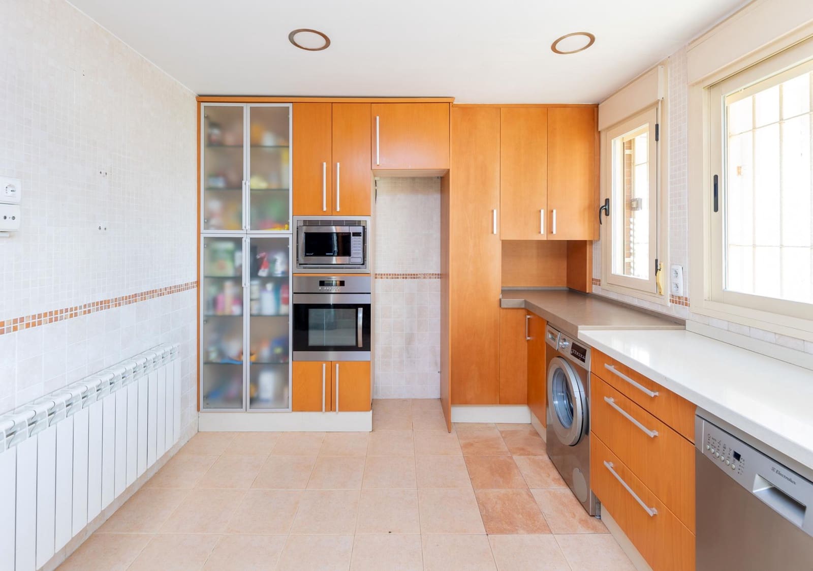 4 sovrum Lägenhet till salu i Granada stad med pool garage - 480 000 € (Ref: 9625931)