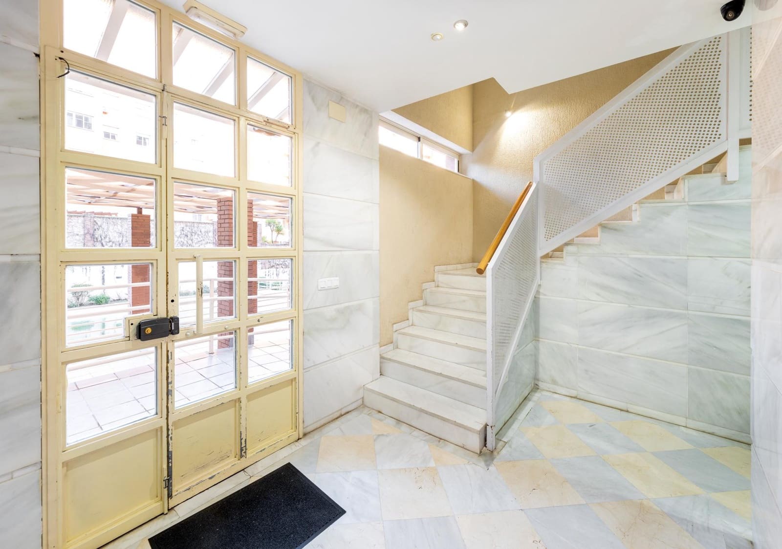 4 sovrum Lägenhet till salu i Granada stad med pool garage - 480 000 € (Ref: 9625931)