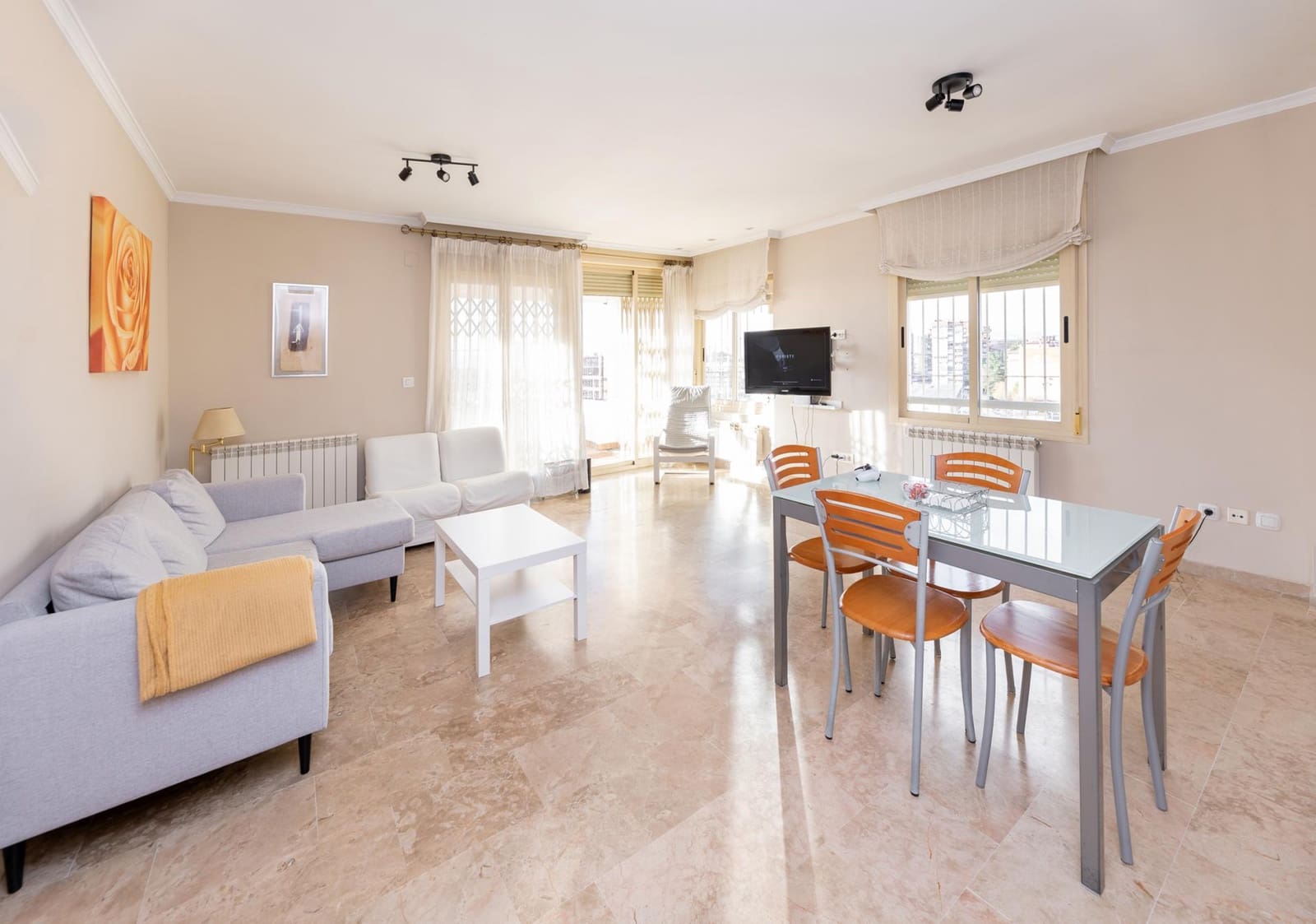 4 sovrum Lägenhet till salu i Granada stad med pool garage - 480 000 € (Ref: 9625931)