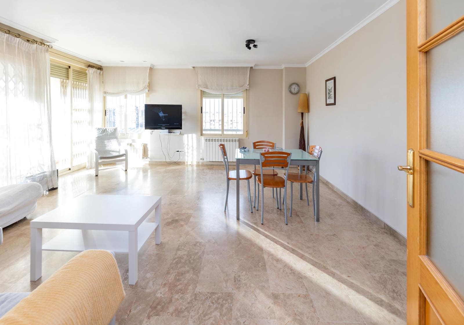 4 sovrum Lägenhet till salu i Granada stad med pool garage - 480 000 € (Ref: 9625931)