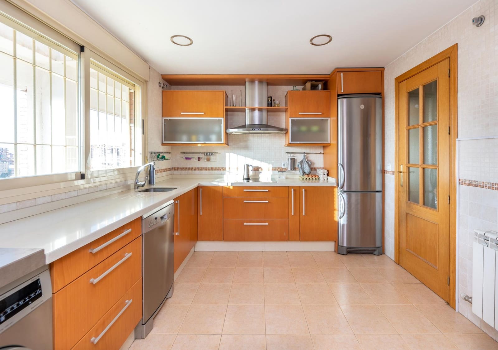 4 sovrum Lägenhet till salu i Granada stad med pool garage - 480 000 € (Ref: 9625931)