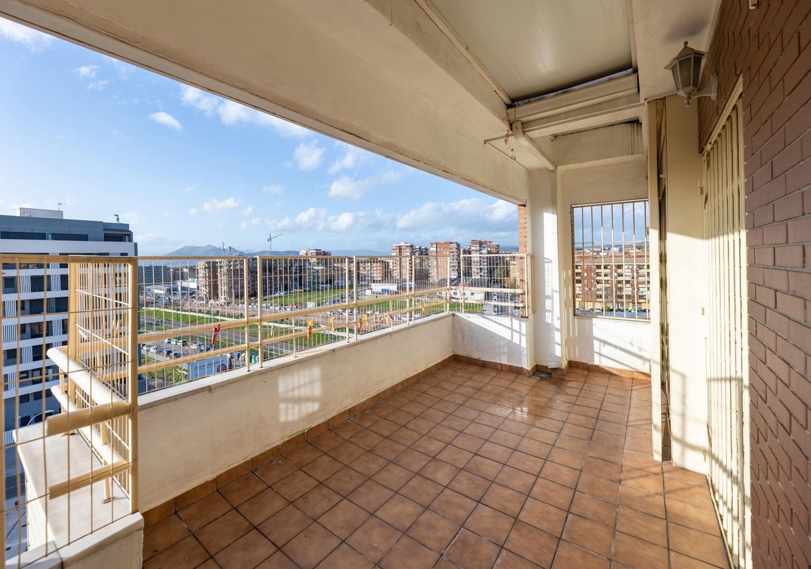 4 sovrum Lägenhet till salu i Granada stad med pool garage - 480 000 € (Ref: 9625931)